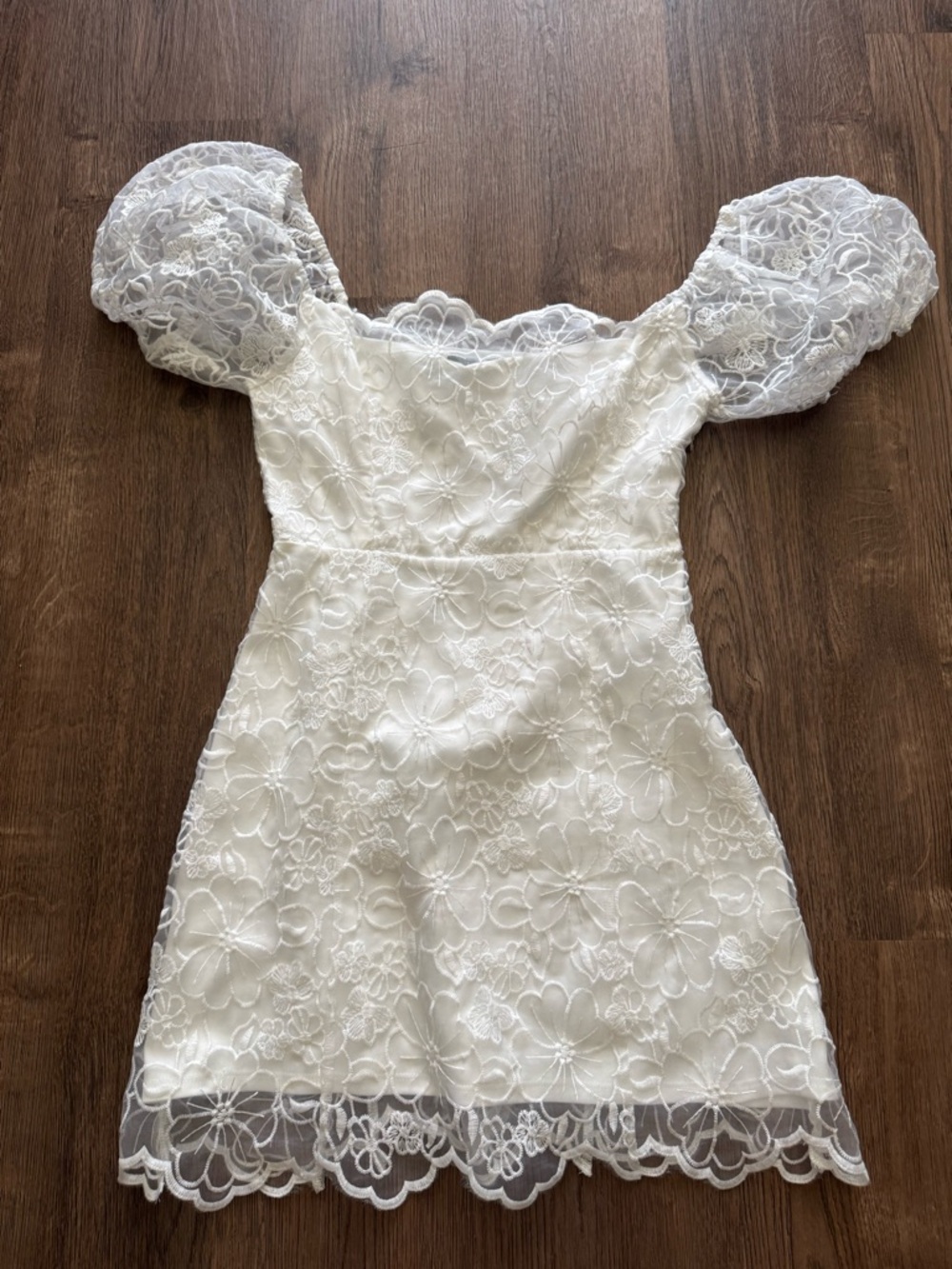 Lulu's White Lace Puff Sleeve Dress